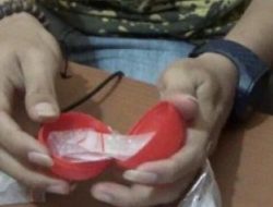 Modus Baru Edarkan Narkoba Tersimpan di Bola Plastik,Di ungkap Kasatreskoba Bangkalan.