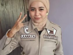 Perempuan Cantik berMental Baja,Berani Bersaing dengan Para Politisi Kawakan