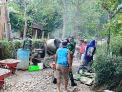 Berat Sama Dipikul, Ringan Sama Dijinjing Begitu Semboyan Karya Bakti TNI Dan Warga Rejosari