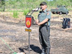 Dandim 0726/Sukoharjo Tinjau Dan Tanam Kedelai Di Lahan Demplot Pupuk Algae