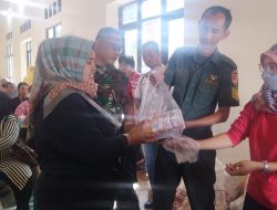 Distribusikan Bantuan Pangan Pengentasan Stunting, Babinsa Bantu Pendistribusian