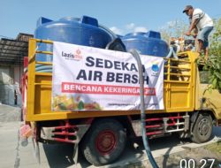 Pengurus Cabang PMII Bersama LAZISMU Gelontorkan Air Bersih