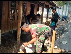 Cekatan, Juhari Bantu Warga Kurang Mampu Cor Rumah