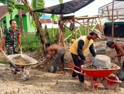 Bangkitkan Semangat Gotong Royong, Babinsa Bantu Bangun Talud