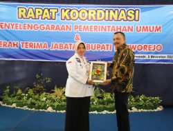 Serah Terima Bupati Purworejo Ke Wakil Bupati Purworejo