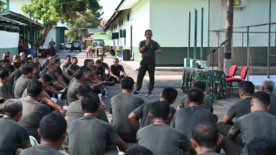 Olah Raga Bersama & Jam Komandan, Dandim 0726/Sukoharjo Himbau Anggota Jaga Kesehatan dan Netralitas TNI