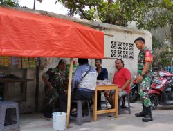 Hangatnya Secangkir Kopi di Warung Angkringan, Jadikan Akrabnya Babinsa Serengan dengan Warganya