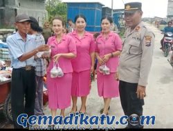 Polsek Kualuh Hilir Polres Labuhanbatu Bagikan Takjil kepada Masyarakat