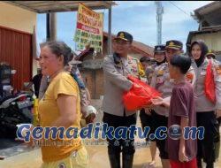 Kapolresta Bandar Lampung Turun Langsung Berikan Bantuan Kepada Warga Terdampak Banjir di Kecamatan Teluk Betung Timur