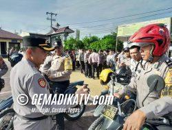 Wakapolres Dairi Periksa Kelengkapan Administrasi Dan Surat-Surat Kendera’an Personil Dalam Berkendara.