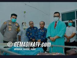 PJ.Bupati Batu Bara Jenguk Korban Kebakaran Di RSUD, Dan Berikan Santunan