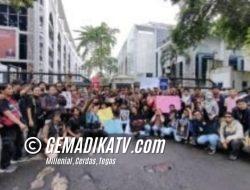 Tolak RUU Penyiaran Puluhan Jurnalis di Kota Medan Geruduk Kantor DPRD Sumut