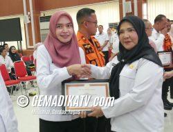 Walikota Bandar Lampung Eva Dwiana Hadiri Acara Sosialisasi Inovasi Daerah Tahun 2024 Dan Penyerahan Piagam Penghargaan Inovasi Daerah Tahun 2023