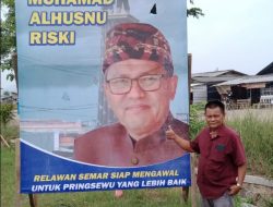 Relawan SEMAR Mulai Pasang Banner Calon Pemimpin Pringsewu