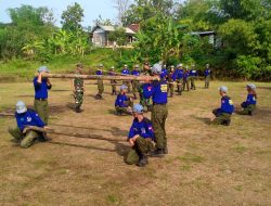 Membangun Keterampilan dan Semangat Patriotisme Babinsa Latih Ketarunaan Siswa SMK