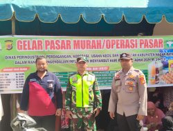 Sinergitas TNI dan Polri Demi Terciptanya Rasa Nyaman Masyarakat,Polri Dan TNI Ikut Dalam Pengamanan Pasar Murah